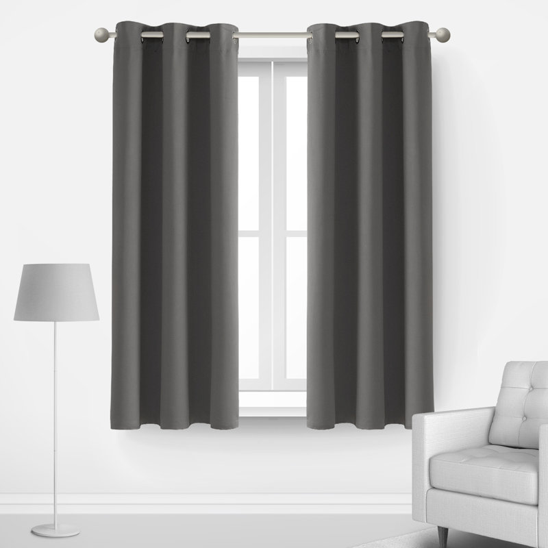 Paire de rideaux obscurcissant avec œillets Lompoc, Gris clair, L 42 po x L 45 po