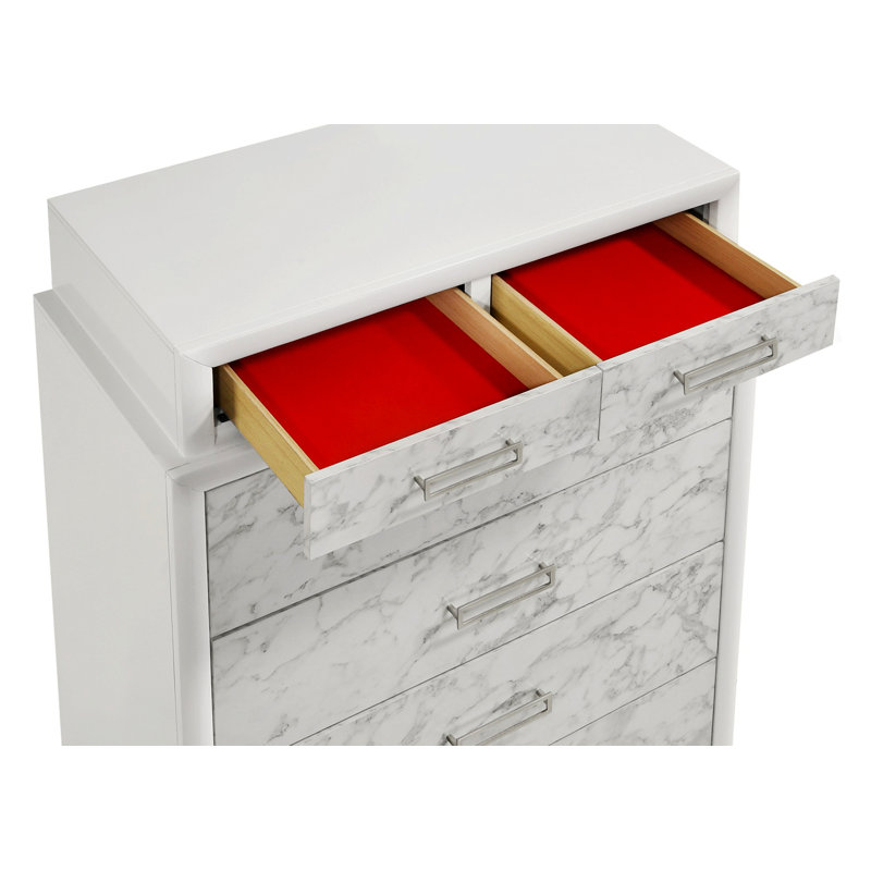 Modern Style Chest With Four Large Drawers With Two Smaller Top Drawers