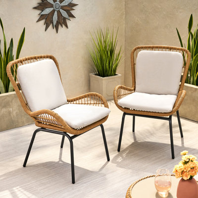 Chaises longues modernes - Confortables et élégantes pour se détendre en plein air - Mobilier de terrasse brun - Chaises élégantes