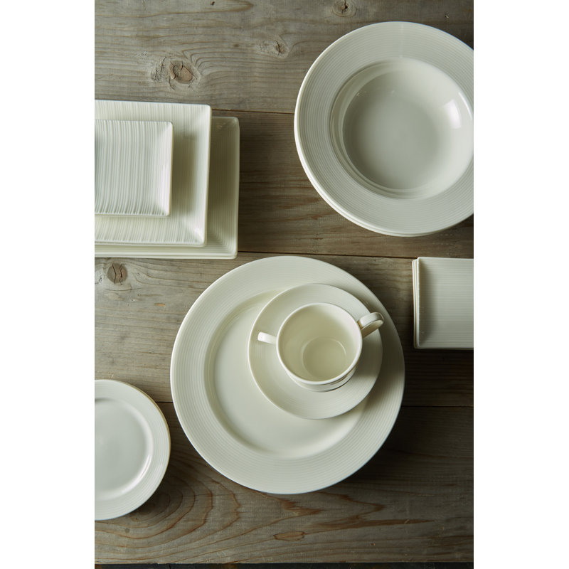 Assiettes rectangulaires Lines, 9 po, par Luzerne