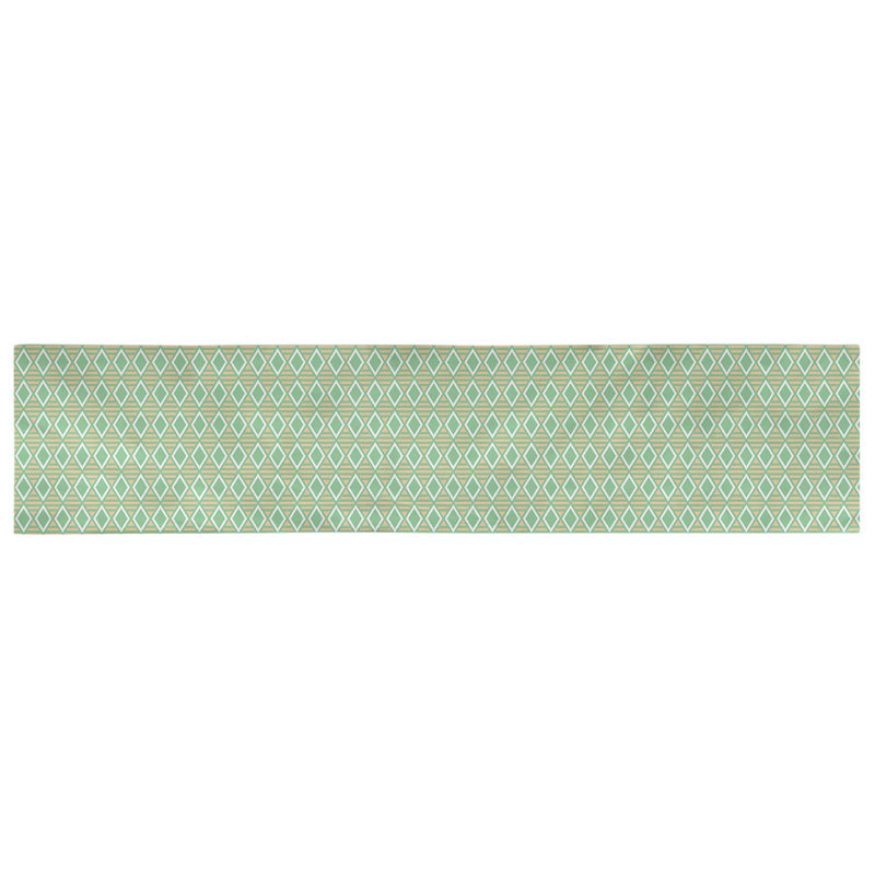 Chemin de table à carreaux géométriques Avicia, 73,5 po x 17,5 po, Polyester, Vert / Orange