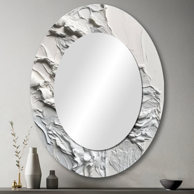 White and Tranquility Unleashed - Miroir décoratif ovale abstrait sur métal