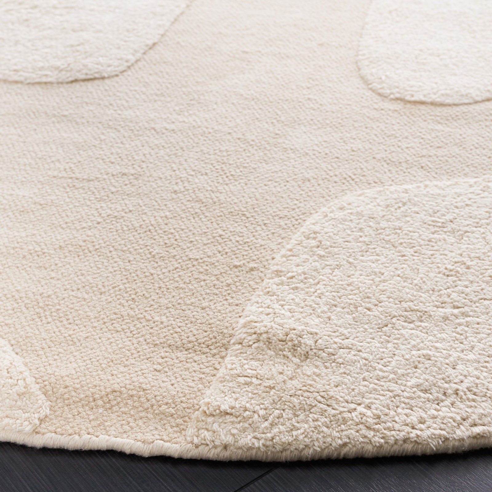 Sarya Ivory Hand-Woven Abstract Rug, Round 6'