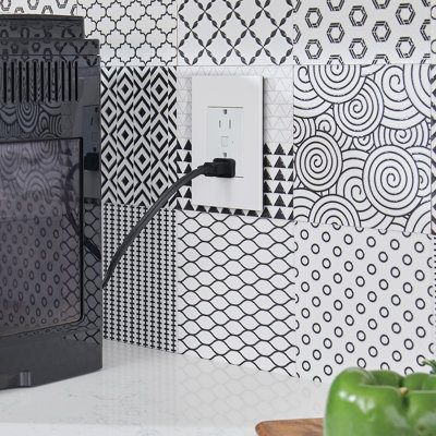 Prise de courant intelligente de 15 ampères Adorne avec Netatmo