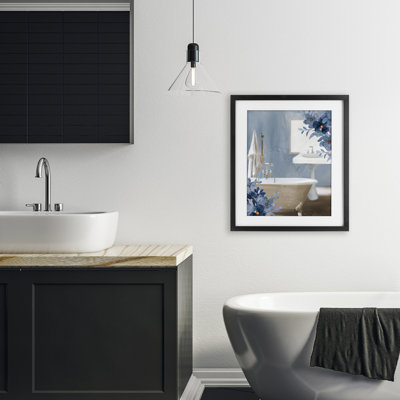«Bathroom Blues», impression florale encadrée sous verre, design par Kim Allen