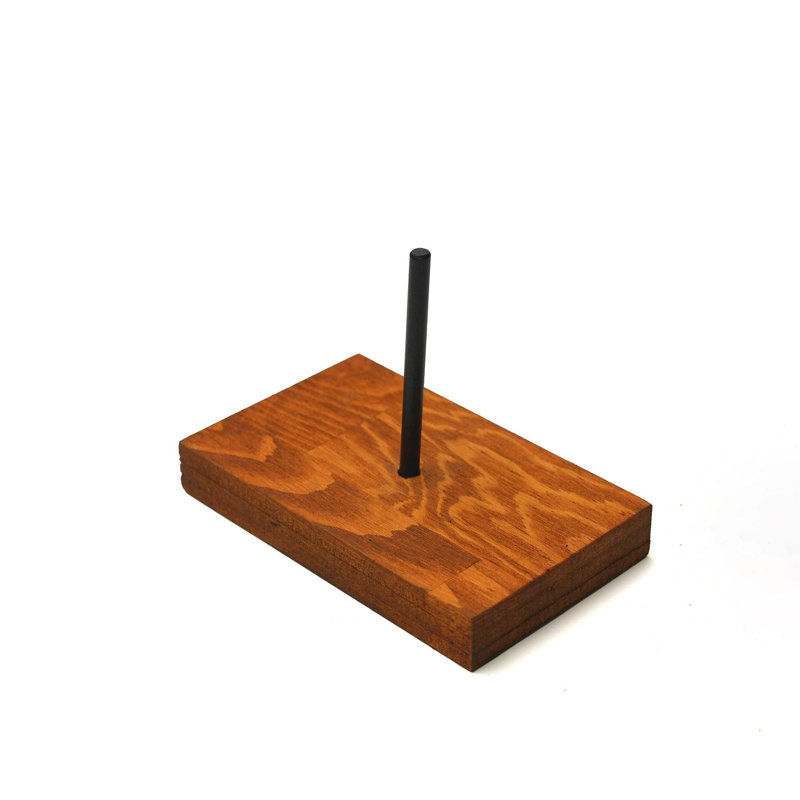 Objet décoratif, H 11 po x l 7,86 po x P 0,71 po, Rouge / noyer