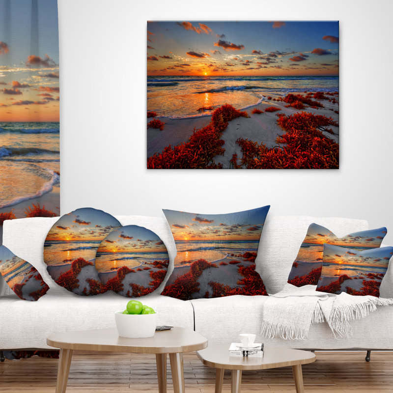 Magnifique oreiller Shore and Cloudy Sky, 16 po x 16 po, Coussin décoratif