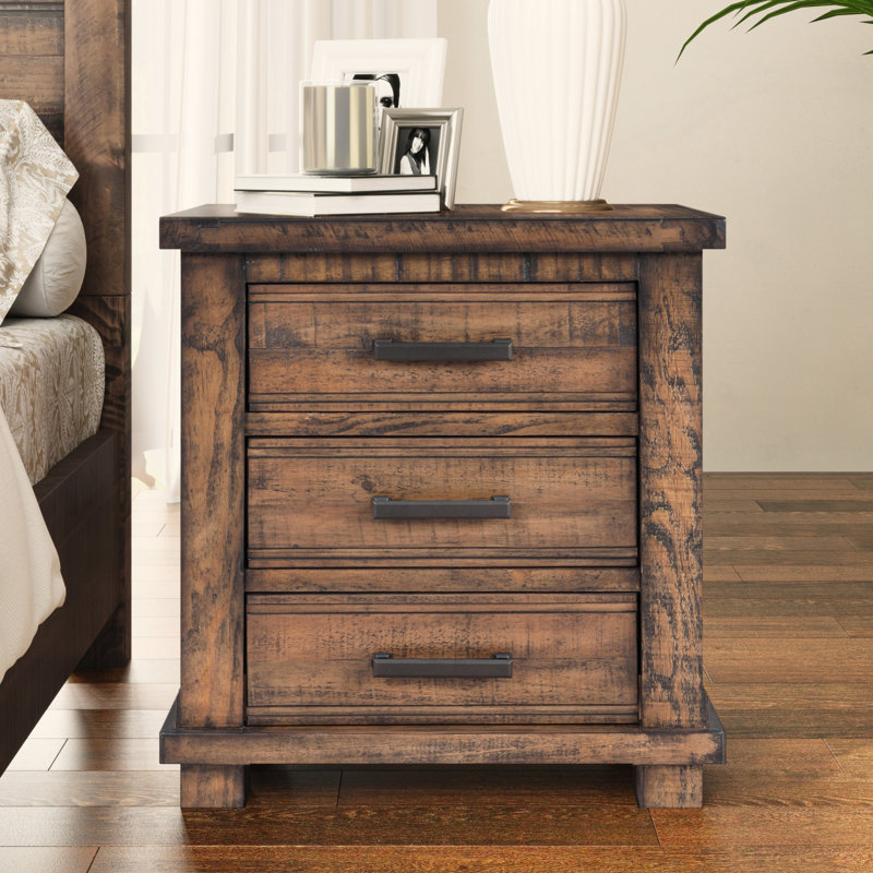 Table de chevet rétro en bois massif récupéré avec trois poignées de tiroir et une touche rustique naturelle, Individuel