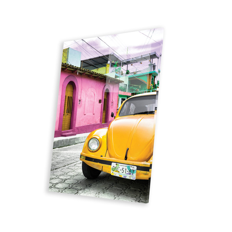«Yellow Beetle Car» jaune sur plastique / acrylique par Philippe Hugonnard