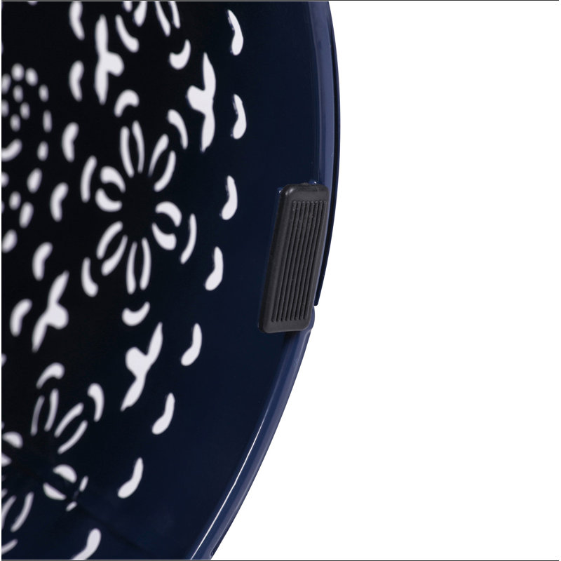 Table d'appoint solaire avec éclairage intégré - Design en métal évidé - Table d'appoint multifonctionnelle pour l'intérieur et l'extérieur (table seulement)