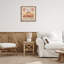 "Pumpkin Kisses Fall Scene", art mural encadré par Laura Marshall-446568582-446568579