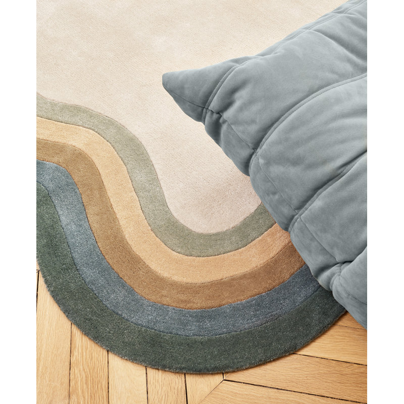 Fragola, Blue, Rectangle 5'7" x 7'10"