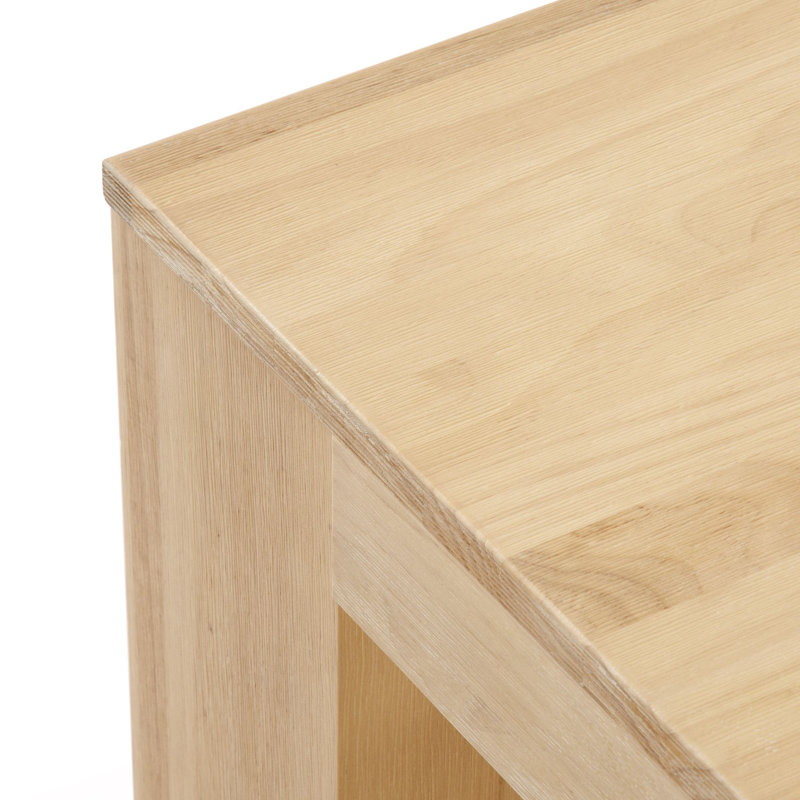 Table basse Casmey, Blond brossé au métal, 15"H x 40.25"W x 20.5"D 