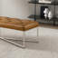 Banc en cuir brun clair pour le salon