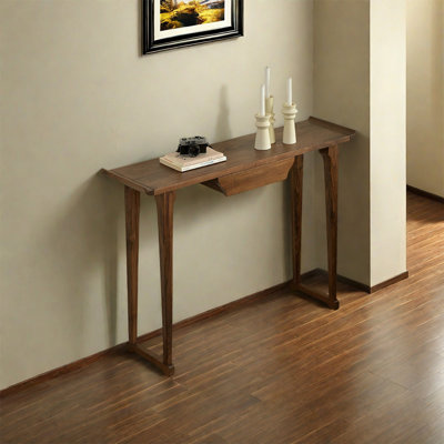 Console minimaliste de style nordique