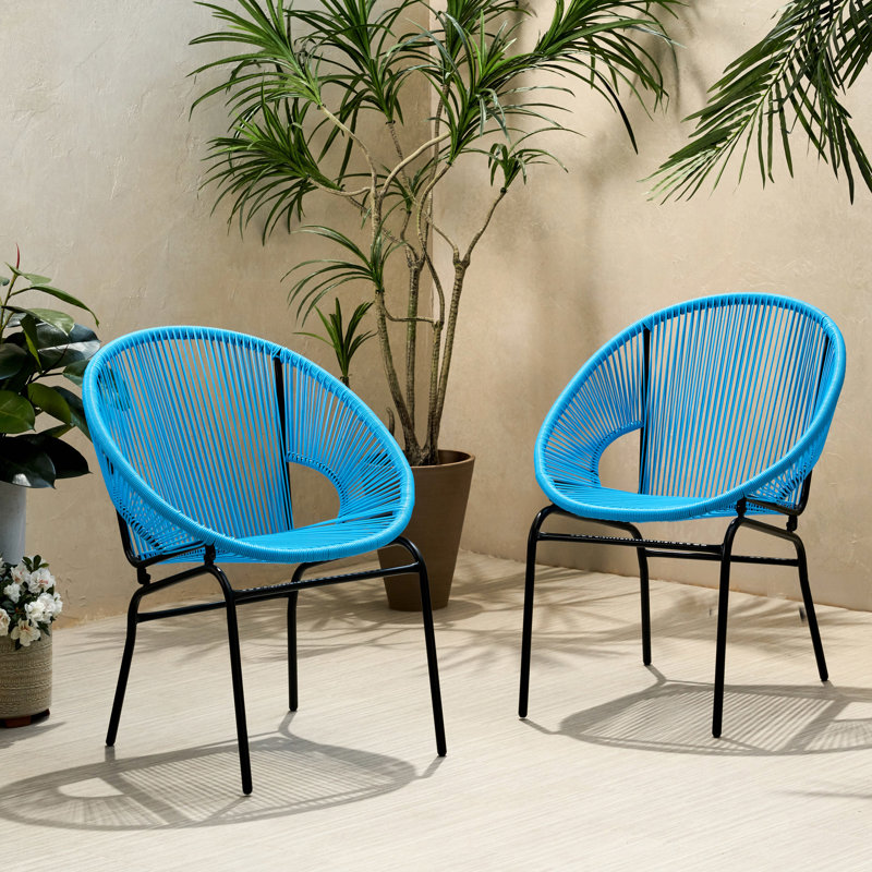 Élégante chaise bleue et stable en fer robuste pour une utilisation extérieure