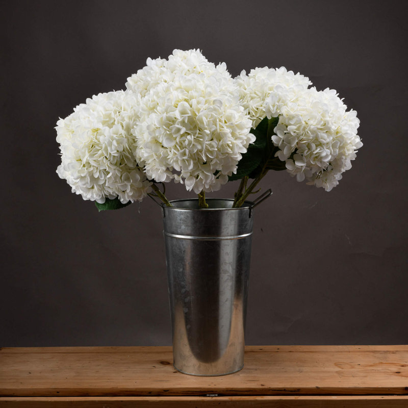 Anastasija Arrangement, White, 73 cm H x 25 cm W x 25 cm D