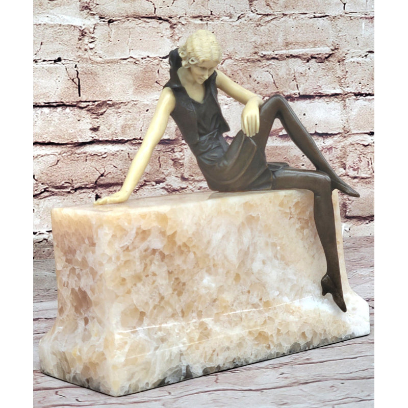 Figurine sexy