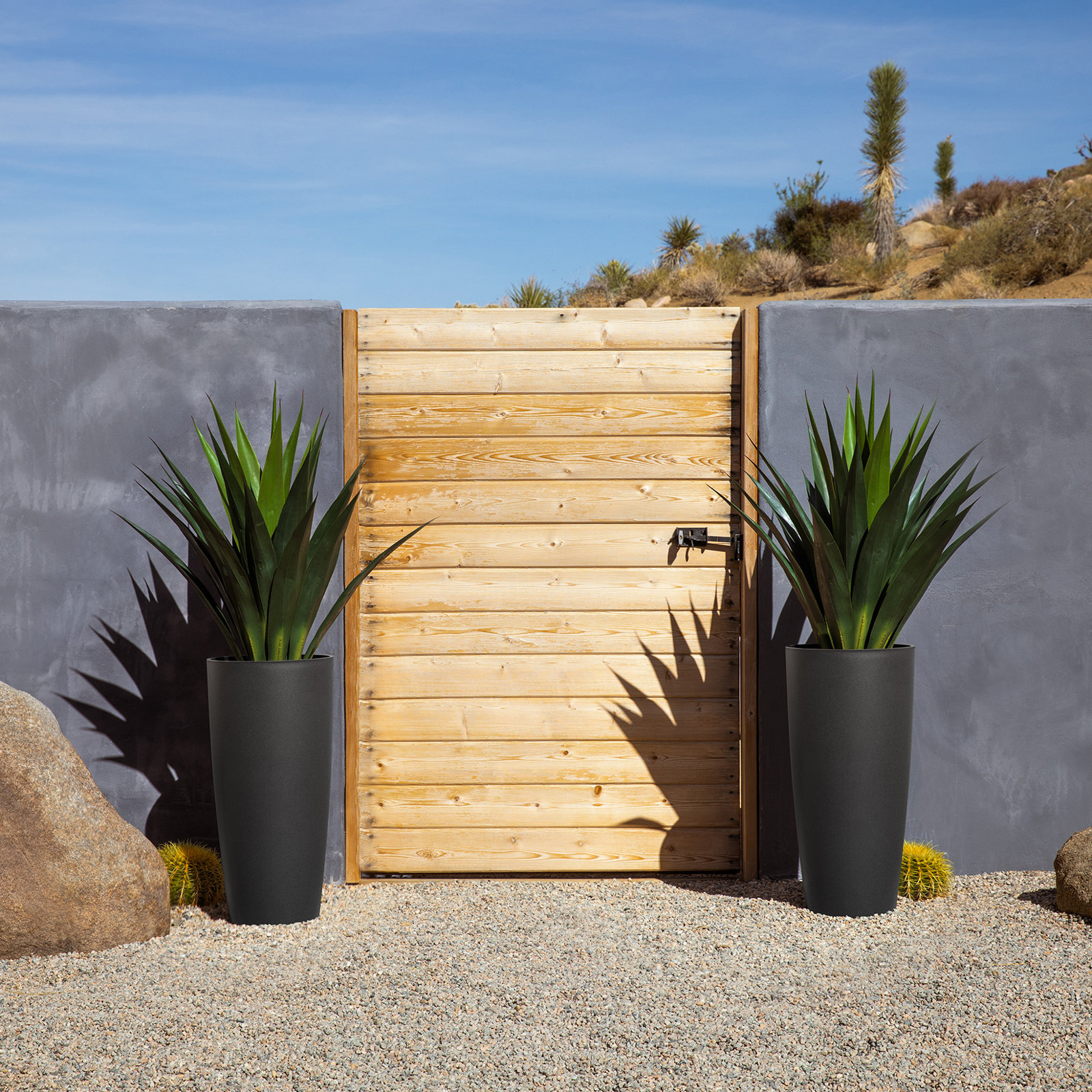 14" Pot Planter, Black, 2