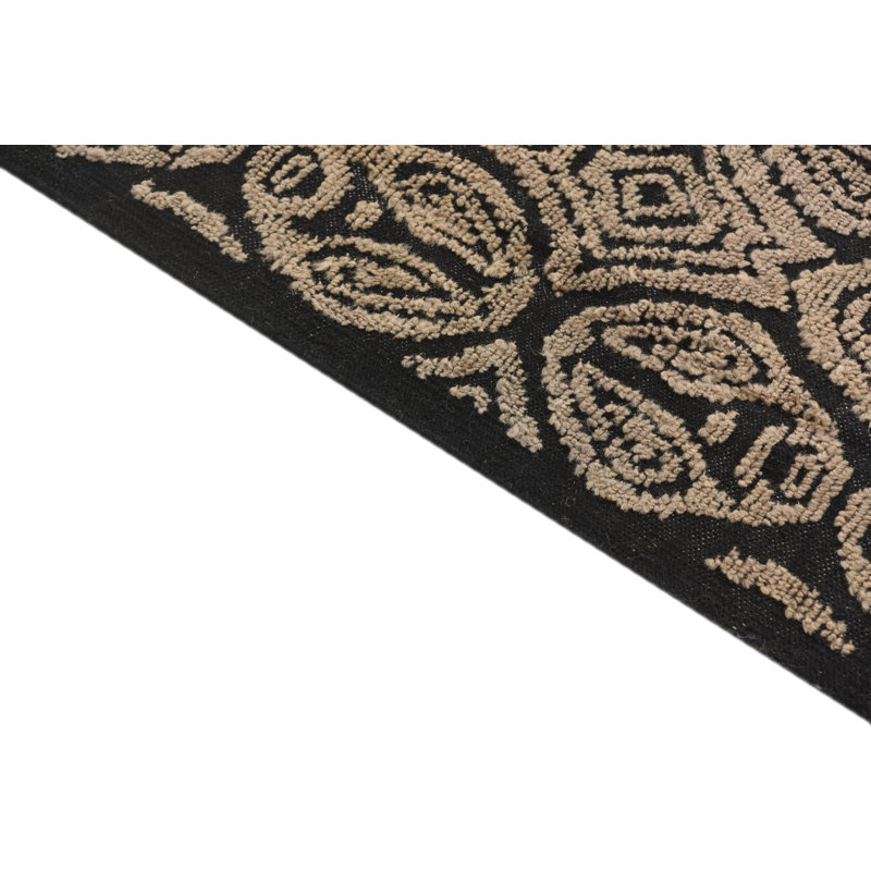 Tapis noir Judy