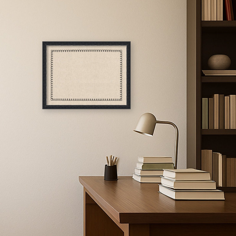 Tableau magnétique encadré en tissu avec bordure festonnée et lin noir, H 20 po x l 26 po