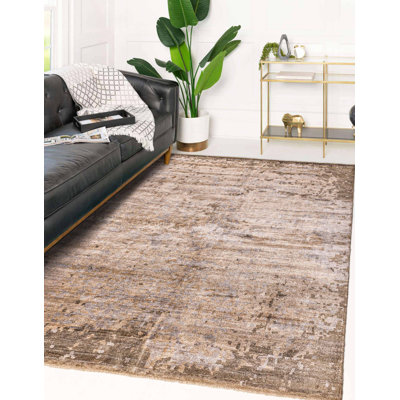Tapis brun clair Legacy 6 pi 4 po x 9 pi 9 po