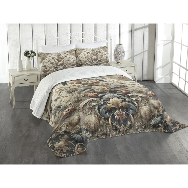 Floral Coverlet, Queen Coverlet / Bedspread + 2 Standard Shams