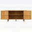 Buffet en bois de pin avec tablette d'extension incurvée à double couche, buffet de style Mid-Century avec texture ondulée verticale, grande table de canapé avec poignée en métal pour la salle à manger, cuisine