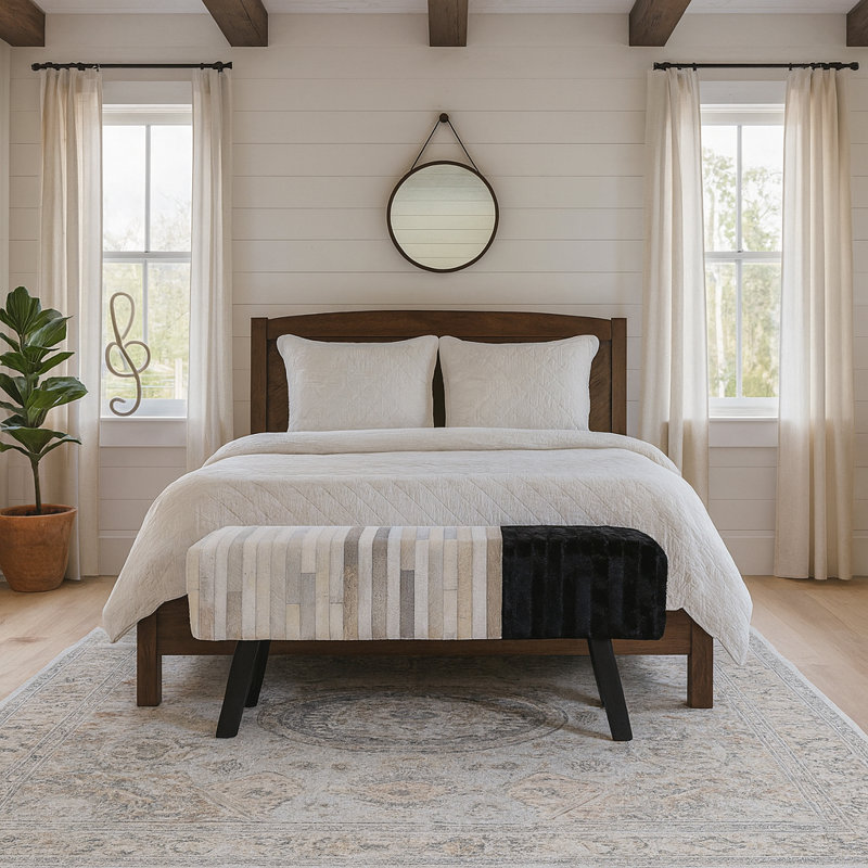 Élégant banc d'appoint à poils sur pattes avec rayures Patchwork - Mobilier polyvalent offrant style et confort - Banc de rangement rembourré pour sièges de chambre à coucher, de salon et de salle à manger - 36 po, ivoire / noir