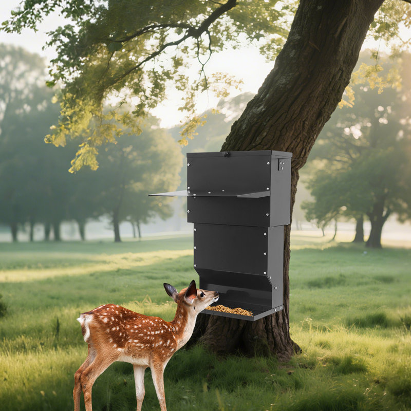 Hanging Deer Feeder With Lid