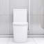 Toilette avec technologie avancée de 600 W: double chasse, siège confortable de 17,25 po, fermeture en douceur, 3 entrées d'eau, sous-sol blanc moderne comprenant: