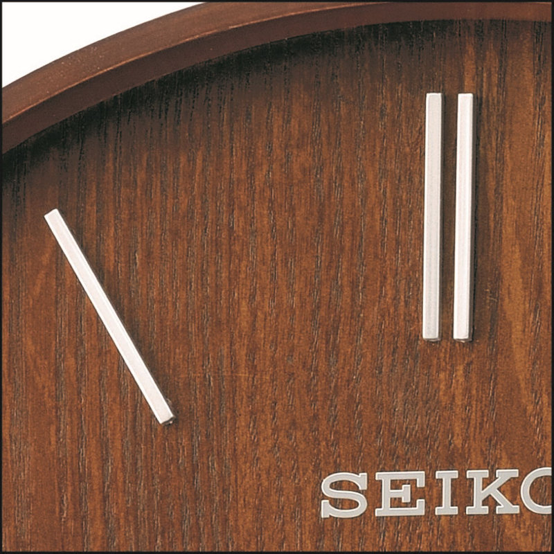QXA765BLH Wall Clock, Brown, Brown