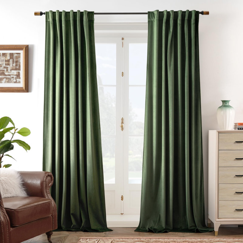 Ensemble de rideaux en velours 2 panneaux Dessy, L 52 po x L 120 po, Vert olive