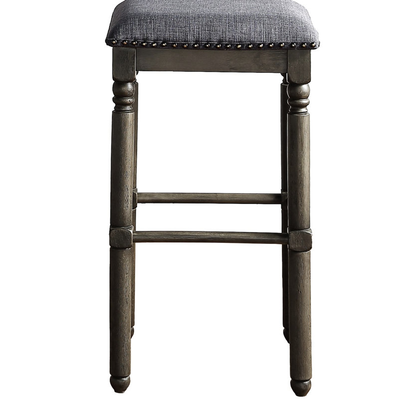 2 tabourets de bar rembourrés en bois gris - décor rustique chic pour la salle à manger, siège rembourré, finition gris délavé, garniture cloutée bronze, 2 coussins, rembourrage en mousse, l 16 po x P 16 po, H 29,02 po