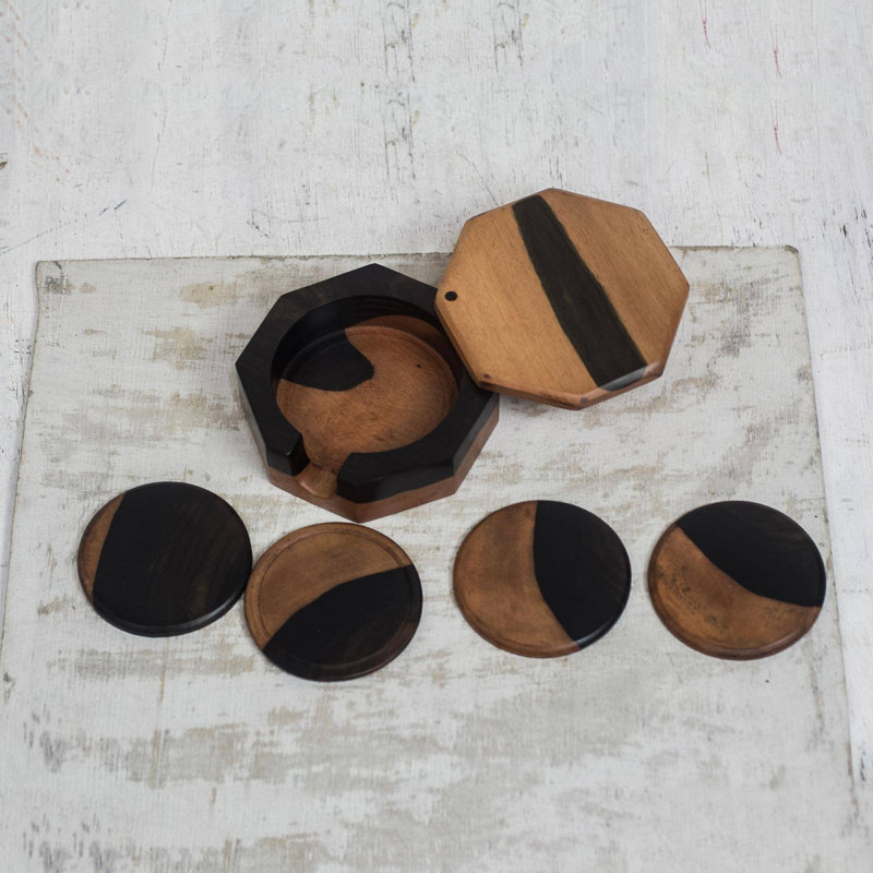 Wood Round 4 Piece Coaster Set With Holder