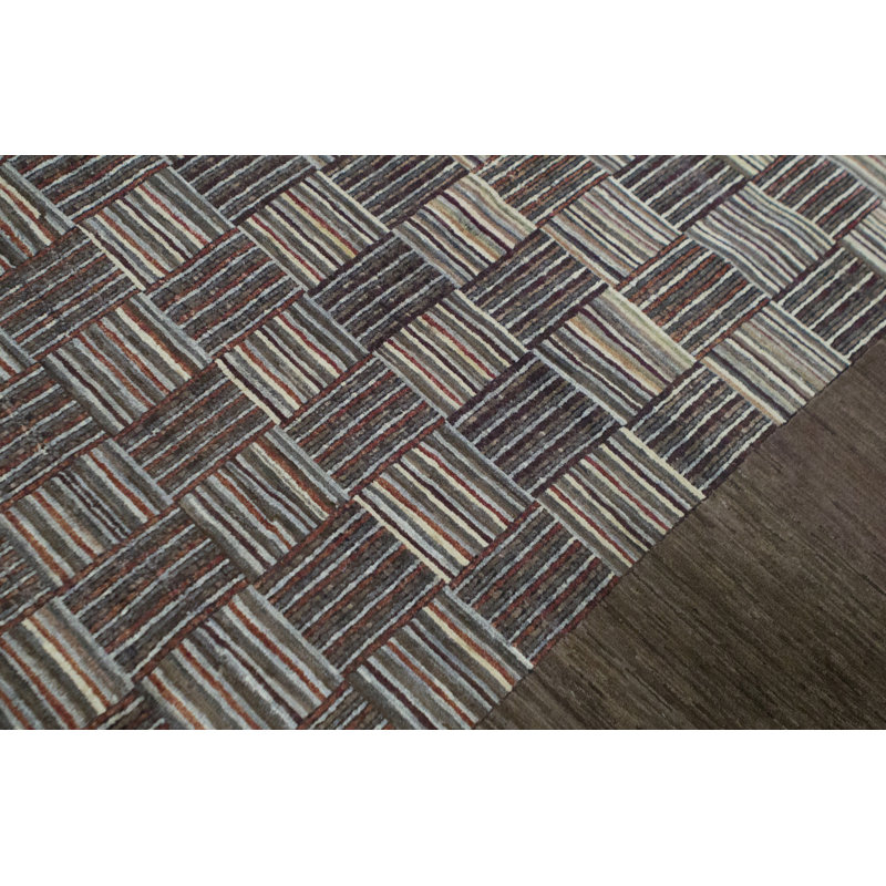 Tapis brun de haute qualité noué à la main