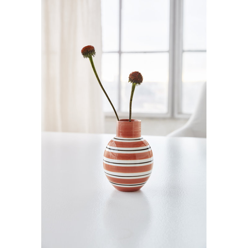 Omaggio Nuovo Faience Table Vase