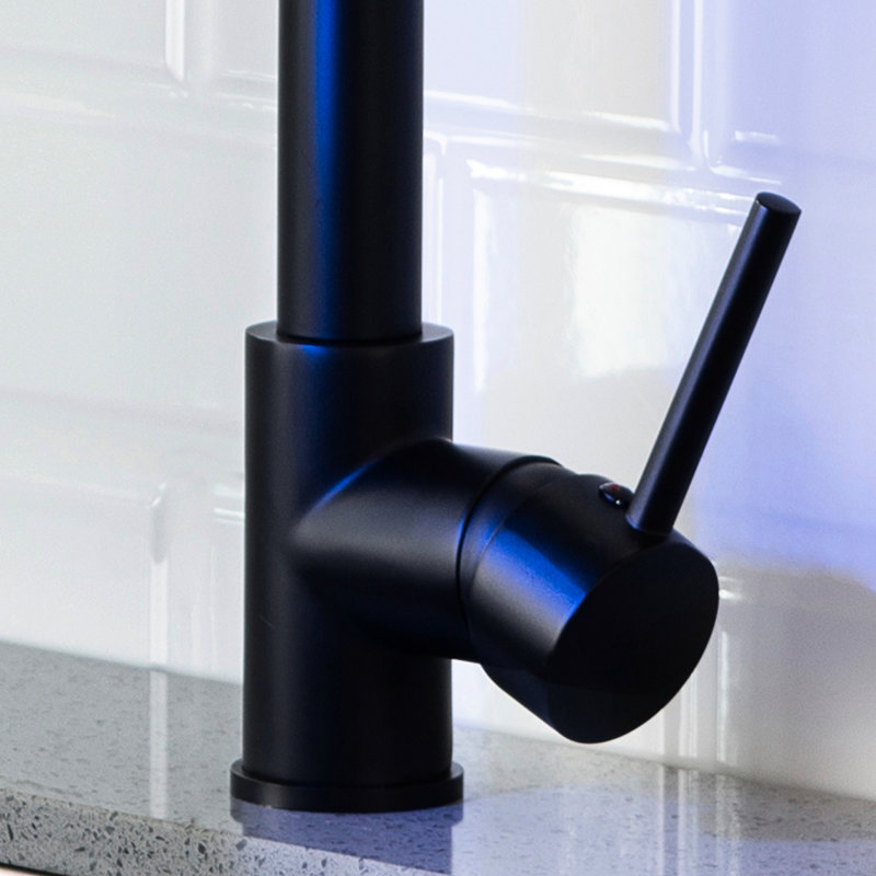 Black Kitchen Faucet With Led And Pull Down - Single Lever, Easy To Clean, 360 Rotation Sink , Use Interface