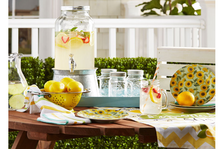 Outdoor brunch spread