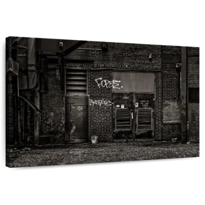 Lilie Alleyway