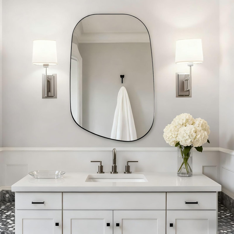 Miroir de salle de bain Huldrik Cadre en acier inoxydable, Nickel brossé, 32 po x 24 po