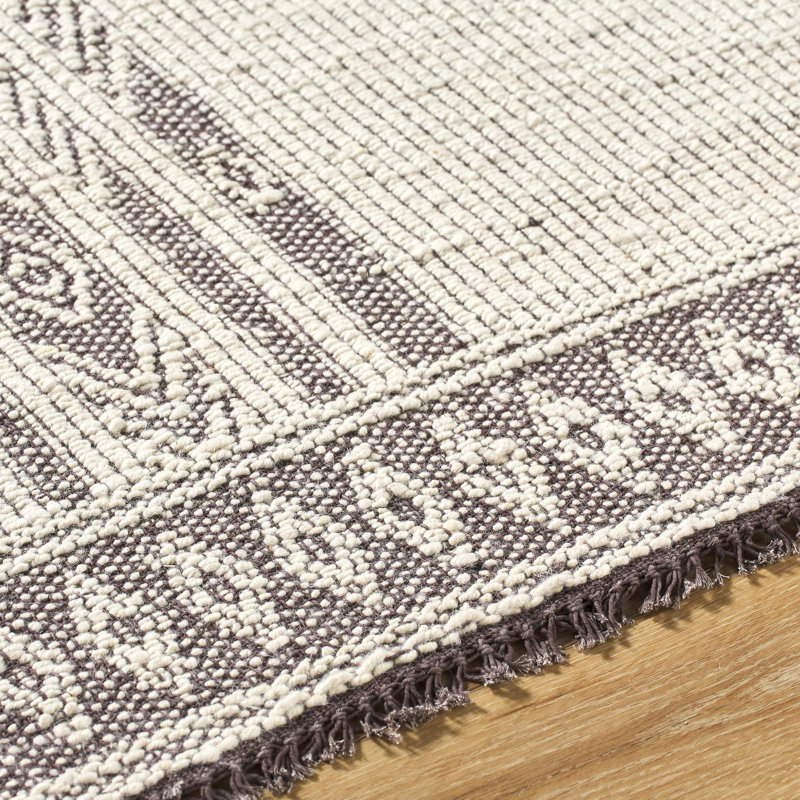 Irfan Geometric Area Rug in Ivory, Rectangle 8' x 10'