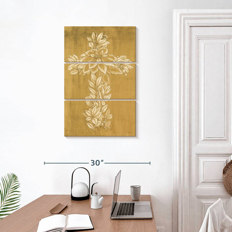 Adella Holiday Cross I, H 32 po x l 20 po