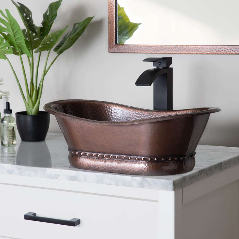 Lavabo vasque ovale en cuivre martelé