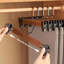 Cintres en bois massif - Solution de garde-robe polyvalente-2126535382