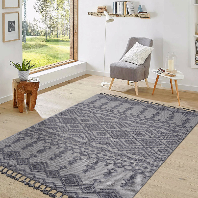 6' X 9' Traditional Indoor / Outdoor Area Rug, Rectangle 6'7" x 7'9"