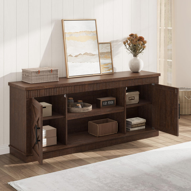 Meuble télé Farmhouse pour téléviseur jusqu'à 70 po, meuble audio-vidéo cannelé avec 2 portes et tablette de rangement ouverte