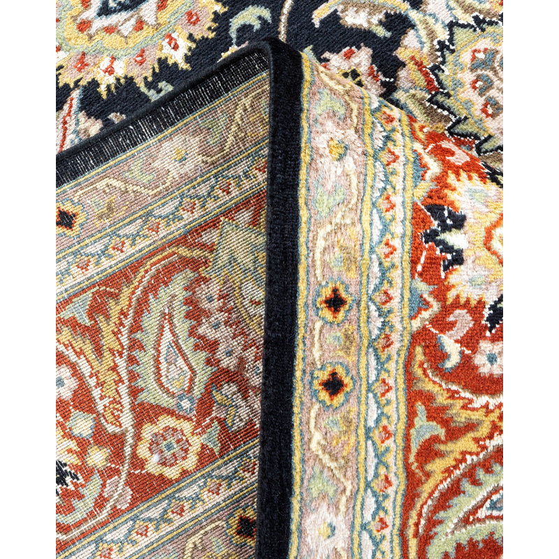 Tapis traditionnel noir en laine noué à la main 6 pi 3 po x 9 pi 3 po Hayner