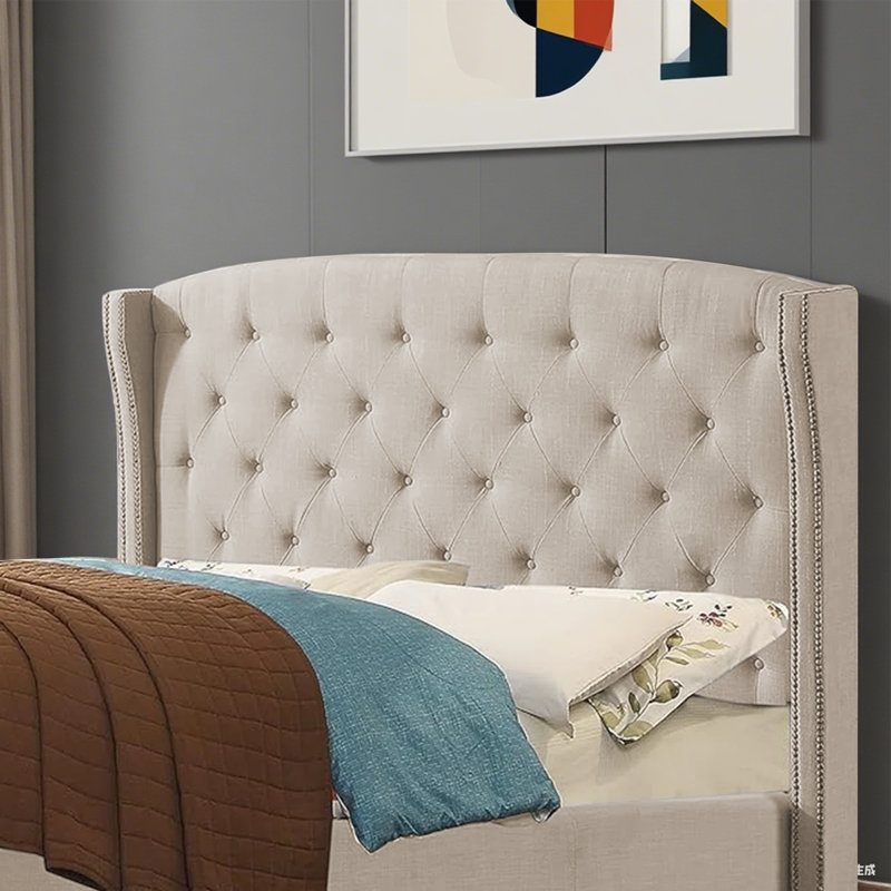 Tête de lit tapissier à oreilles en lin avec garniture cloutée double et capitonnage pour chambre à coucher, Très grand lit