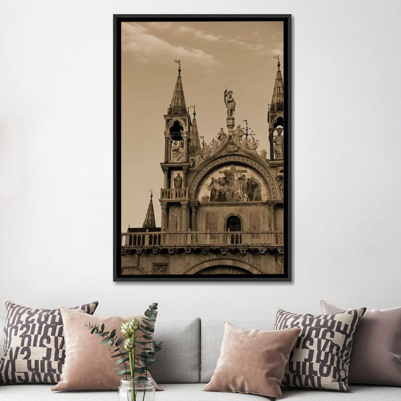 «Architettura di Italia V» par Greg Perkins, reproduction sur toile tendue sur châssis, H 60 po x l 40 po x P 1,5 po